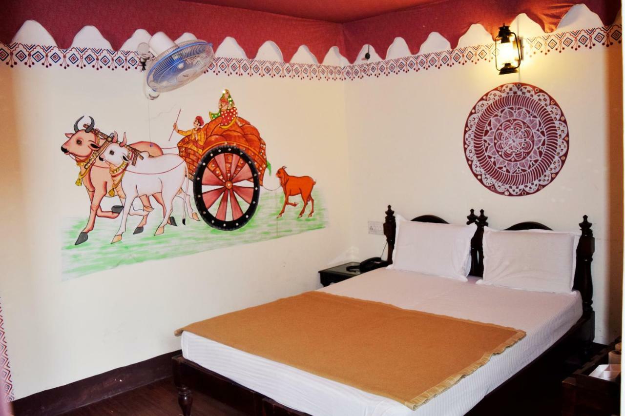 Hotel Kurabar Kothi Удайпур Экстерьер фото