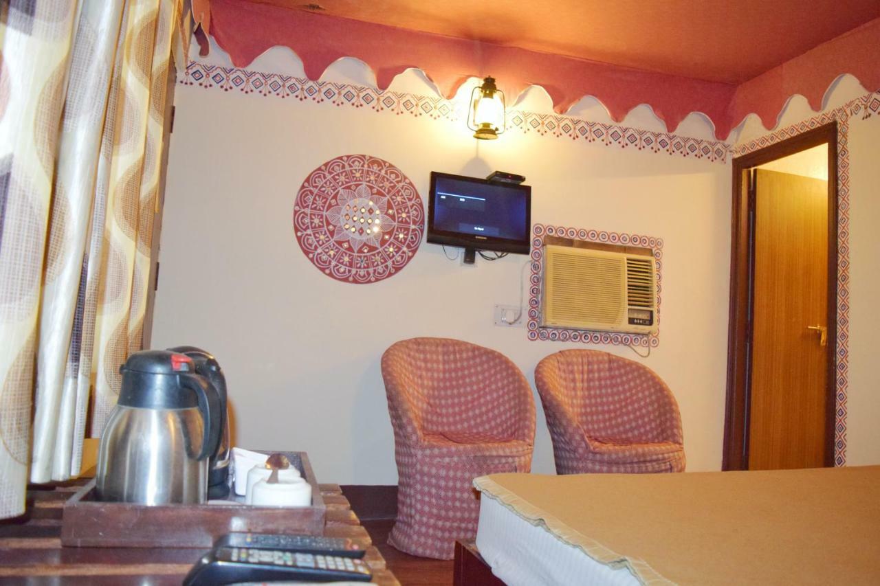 Hotel Kurabar Kothi Удайпур Экстерьер фото