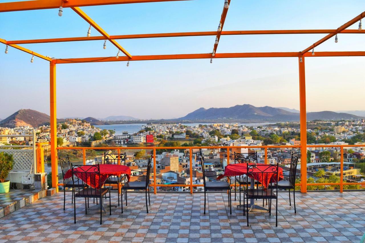 Hotel Kurabar Kothi Удайпур Экстерьер фото